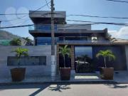 Casa / Sobrado para Venda em Niterói/RJ Itacoatiara 4...