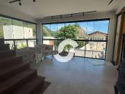 Casa / Sobrado para Venda em Niterói/RJ Itacoatiara 4...