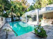 Casa / Sobrado para Venda em Niterói/RJ Itacoatiara 5...