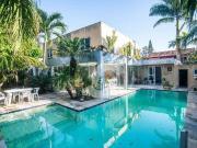 Casa / Sobrado para Venda em Niterói/RJ Itacoatiara 5...