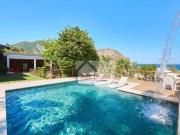 Casa / Sobrado para Venda em Niterói/RJ Itacoatiara 5... Casa / Sobrado para Venda em Niterói/RJ Itacoatiara 5...