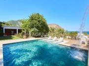 Casa / Sobrado para Venda em Niterói/RJ Itacoatiara 5...