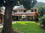 Casa / Sobrado para Venda em Niterói/RJ Piratininga 3...