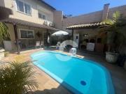 Casa / Sobrado para Venda em Niterói/RJ Piratininga 4...