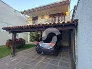 Casa / Sobrado para Venda em Niterói/RJ São Francisco 5...