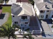 Casa / Sobrado para Venda em Palhoça/SC Alto Aririu 4...