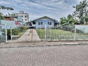 Casa / Sobrado para Venda em Palhoça/SC Aririu 2 Quartos