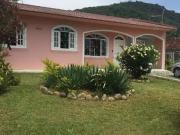 Casa / Sobrado para Venda em Palhoça/SC Aririu 3 Quartos