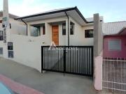 Casa / Sobrado para Venda em Palhoça/SC Bela Vista 2 Quartos