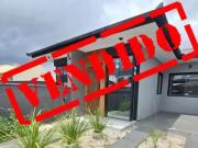 Casa / Sobrado para Venda em Palhoça/SC Bela Vista 2 Quartos