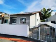 Casa / Sobrado para Venda em Palhoça/SC Bela Vista 3 Quartos