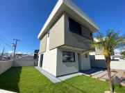 Casa / Sobrado para Venda em Palhoça/SC Bela Vista 3 Quartos