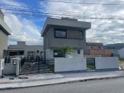 Casa / Sobrado para Venda em Palhoça/SC Bela Vista 3 Quartos