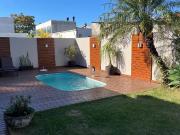 Casa / Sobrado para Venda em Palhoça/SC Centro 3 Quartos