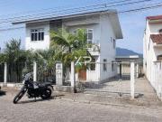 Casa / Sobrado para Venda em Palhoça/SC Centro 4 Quartos