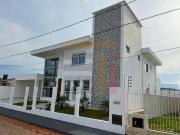 Casa / Sobrado para Venda em Palhoça/SC Centro 4 Quartos