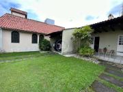 Casa / Sobrado para Venda em Palhoça/SC Centro 5 Quartos