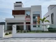 Casa / Sobrado para Venda em Palhoça/SC Cidade...