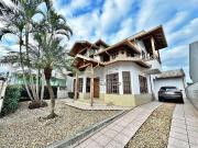 Casa / Sobrado para Venda em Palhoça/SC Cidade...