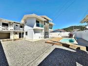 Casa / Sobrado para Venda em Palhoça/SC Guarda do...