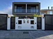 Casa / Sobrado para Venda em Palhoça/SC Nova Palhoça 3...