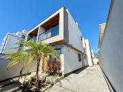Casa / Sobrado para Venda em Palhoça/SC Nova Palhoça 3...