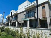 Casa / Sobrado para Venda em Palhoça/SC Nova Palhoça 3...