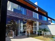 Casa / Sobrado para Venda em Palhoça/SC Pagani 3 Quartos