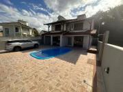 Casa / Sobrado para Venda em Palhoça/SC Pagani 3 Quartos