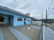 Casa / Sobrado para Venda em Palhoça/SC Pagani 3 Quartos