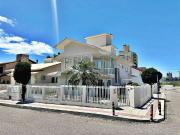 Casa / Sobrado para Venda em Palhoça/SC Pagani 4 Quartos