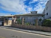 Casa / Sobrado para Venda em Palhoça/SC Passa Vinte 3...