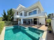 Casa / Sobrado para Venda em Palhoça/SC Pedra Branca 4...
