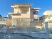 Casa / Sobrado para Venda em Palhoça/SC Pedra Branca 3...