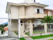 Casa / Sobrado para Venda em Palhoça/SC Pedra Branca 3...