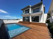 Casa / Sobrado para Venda em Palhoça/SC Pedra Branca 3...