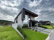 Casa / Sobrado para Venda em Palhoça/SC Pedra Branca 3...