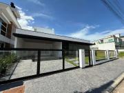 Casa / Sobrado para Venda em Palhoça/SC Pedra Branca 3...