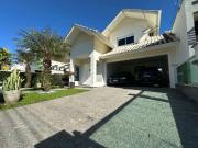 Casa / Sobrado para Venda em Palhoça/SC Pedra Branca 3...