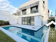 Casa / Sobrado para Venda em Palhoça/SC Pedra Branca 3...