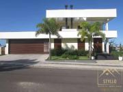 Casa / Sobrado para Venda em Palhoça/SC Pedra Branca 3...