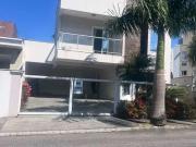 Casa / Sobrado para Venda em Palhoça/SC Pedra Branca 3...