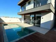 Casa / Sobrado para Venda em Palhoça/SC Pedra Branca 3...