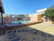 Casa / Sobrado para Venda em Palhoça/SC Pedra Branca 4...