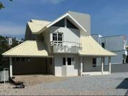 Casa / Sobrado para Venda em Palhoça/SC Pedra Branca 4...