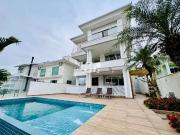 Casa / Sobrado para Venda em Palhoça/SC Pedra Branca 4...