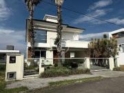 Casa / Sobrado para Venda em Palhoça/SC Pedra Branca 4...