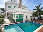 Casa / Sobrado para Venda em Palhoça/SC Pedra Branca 4...