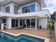 Casa / Sobrado para Venda em Palhoça/SC Pedra Branca 5...