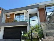 Casa / Sobrado para Venda em Palhoça/SC Pedra Branca 5...